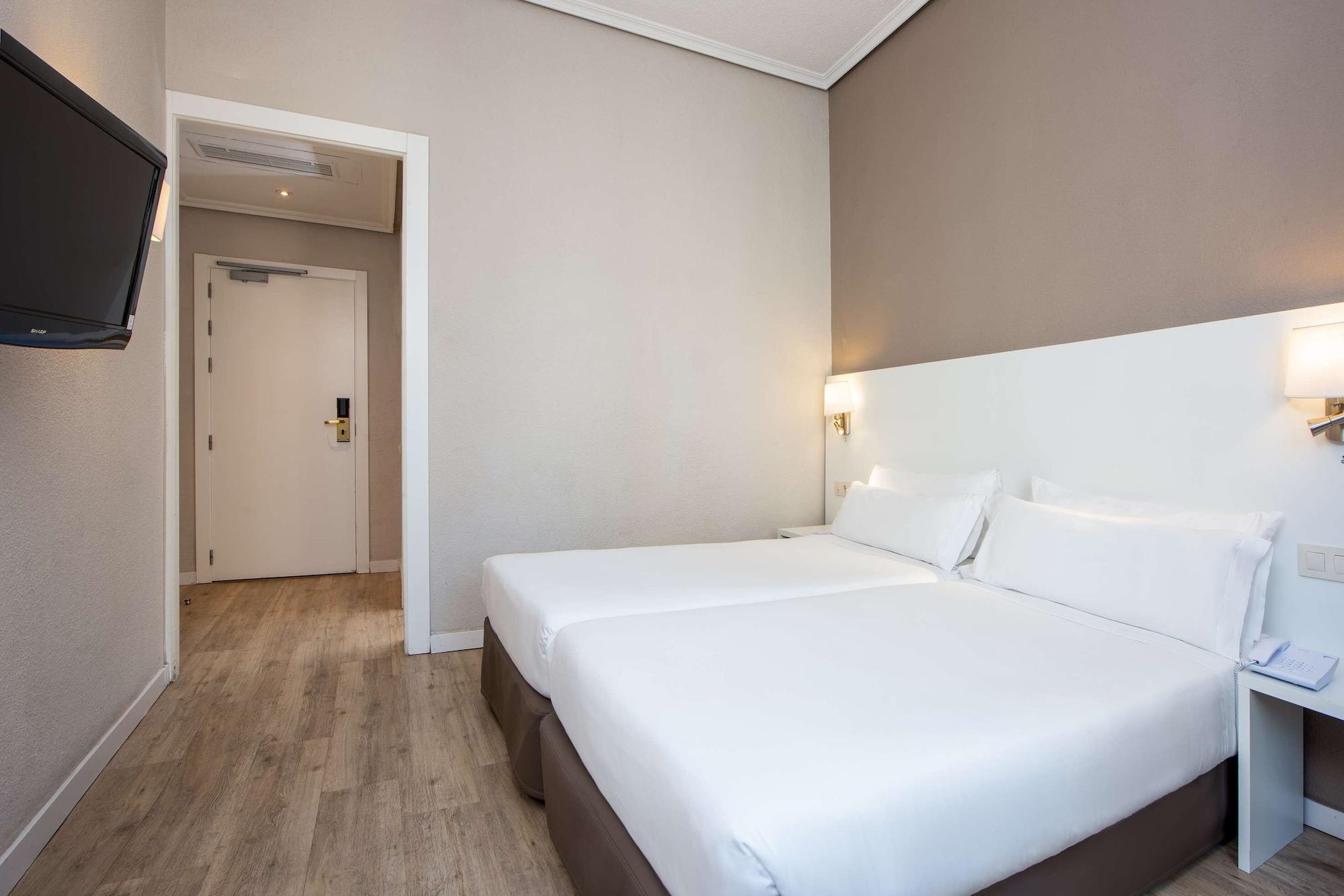 Hotel Madrid Gran Via 25, Affiliated By Melia Ngoại thất bức ảnh